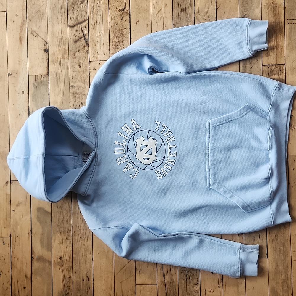 UNC Carolina Tarheel youth large hoodie